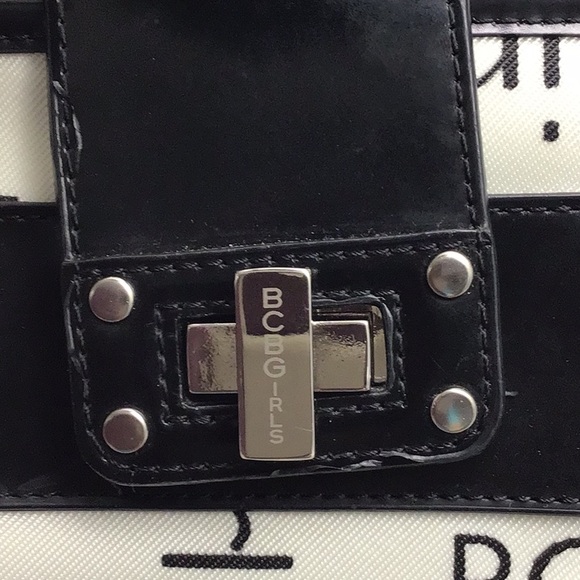 BCBGIRLS HANDBAG WITH POUCH - Picture 3 of 8